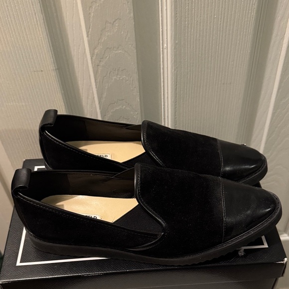 Karl Lagerfeld Black Women's Flats - Picture 2 of 9